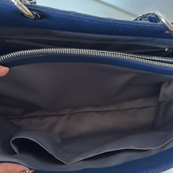 Chanel Caviar Leather Large Navy Blue Quilted GST Tote Bag with Dust Cover - Picture 5 of 17